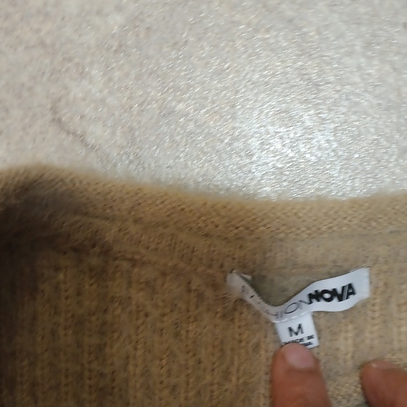 Super soft and cozy sweater - Picture 2 of 9